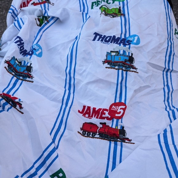 2013 GULLANE THOMAS THE TANK full size fitted sheet NICE CONDITION - Picture 2 of 6